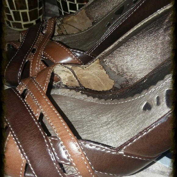 ☄Pretty "Mudd" Peep toe Pumps.☄ - Picture 6 of 6